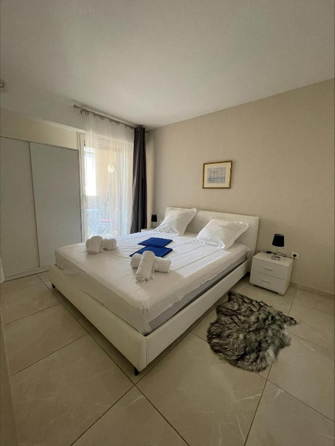 Villa Maupassant 06 Канны Экстерьер фото